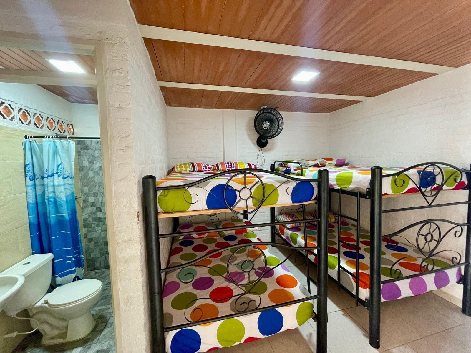 Habitación con baño privado en Villa Juana