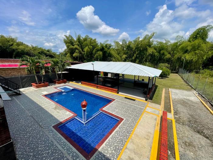 Vista aérea de la piscina de Finca Villa Juana en Santa Helena